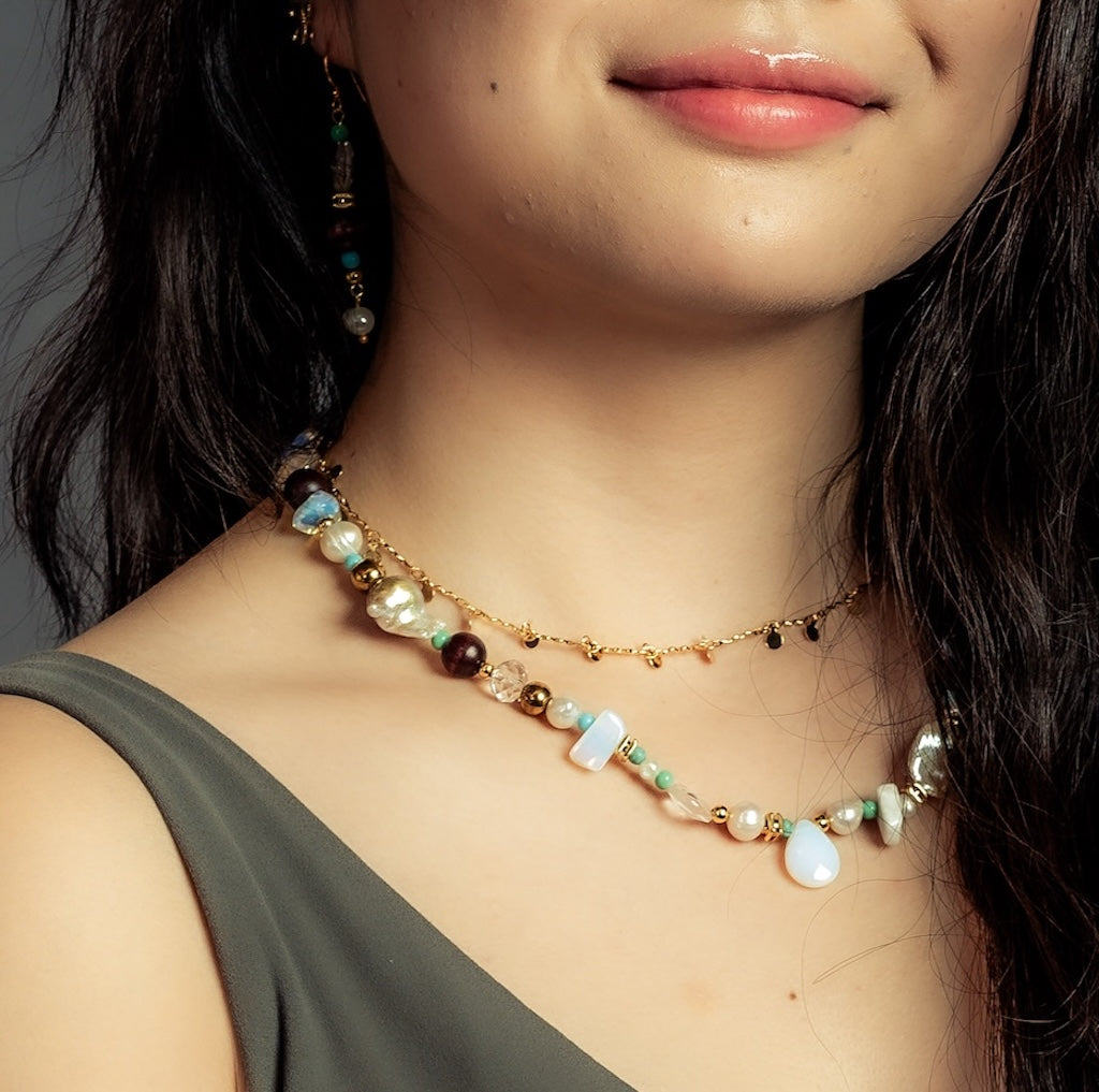 Naia Harmony Necklace & Earrings Set