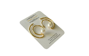 dainty gold statement hoop earrings with freshwater pearls